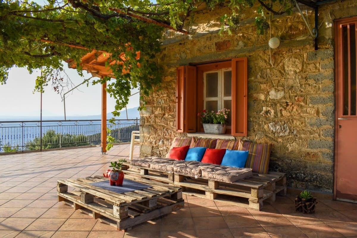 Coastal Stone Residence With Spectacular Scenery Kitriai Екстер'єр фото